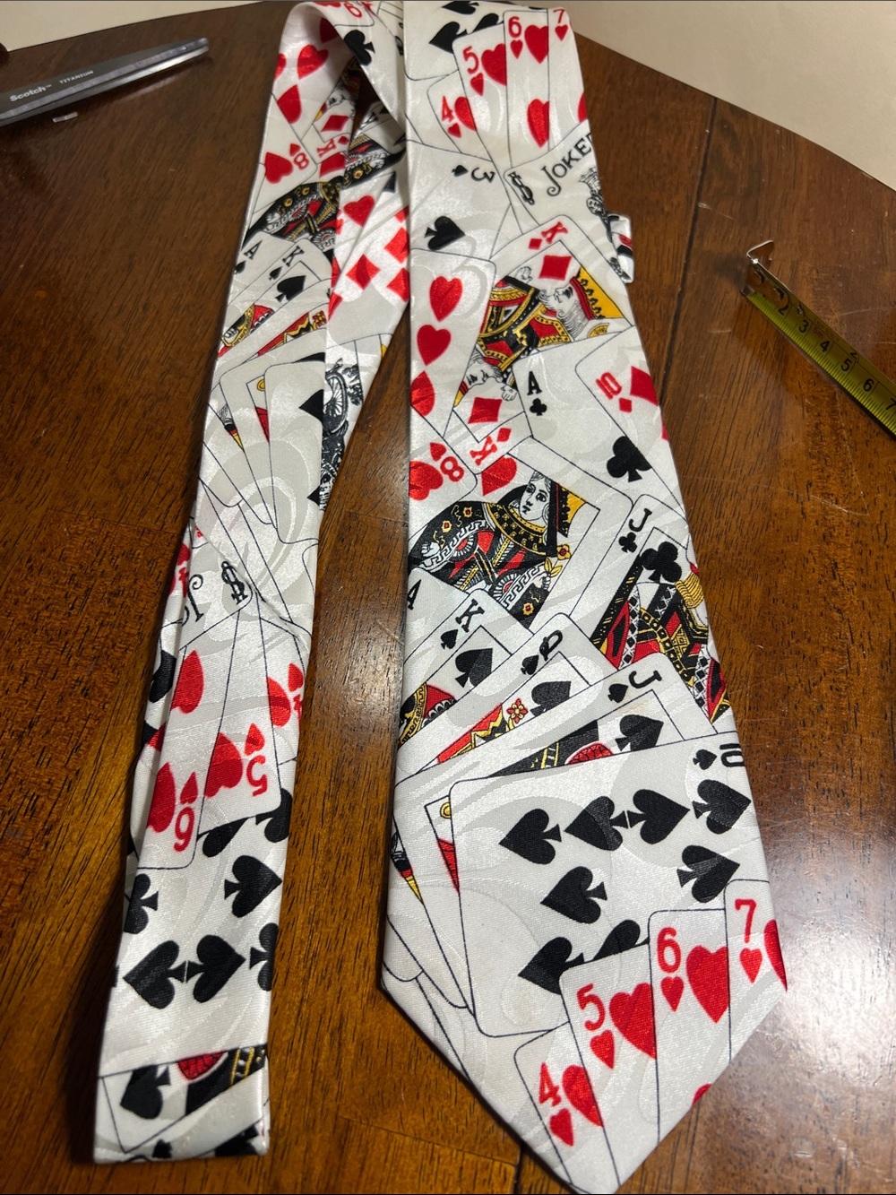Playing Card Print Men’s Tie in White, Red & Black